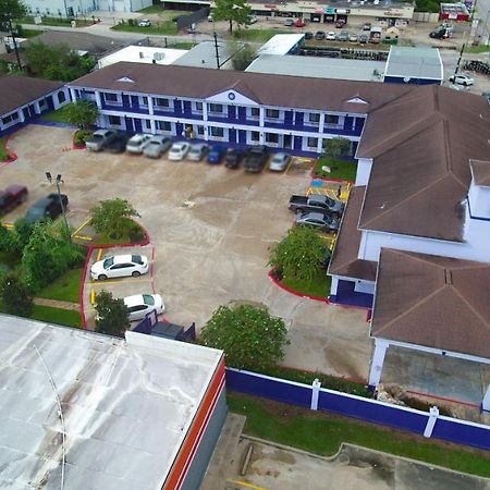 Scottish Inn And Suites Houston-Jones Road Dış mekan fotoğraf