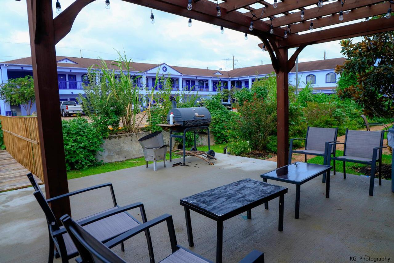 Scottish Inn And Suites Houston-Jones Road Dış mekan fotoğraf